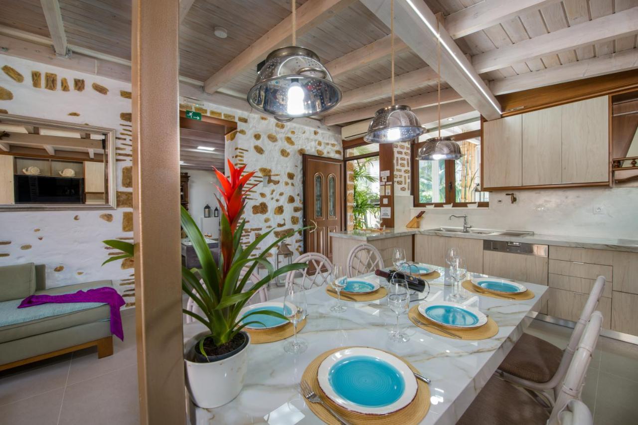 Villaer Splantzia - Heated Pool - Garden Khania