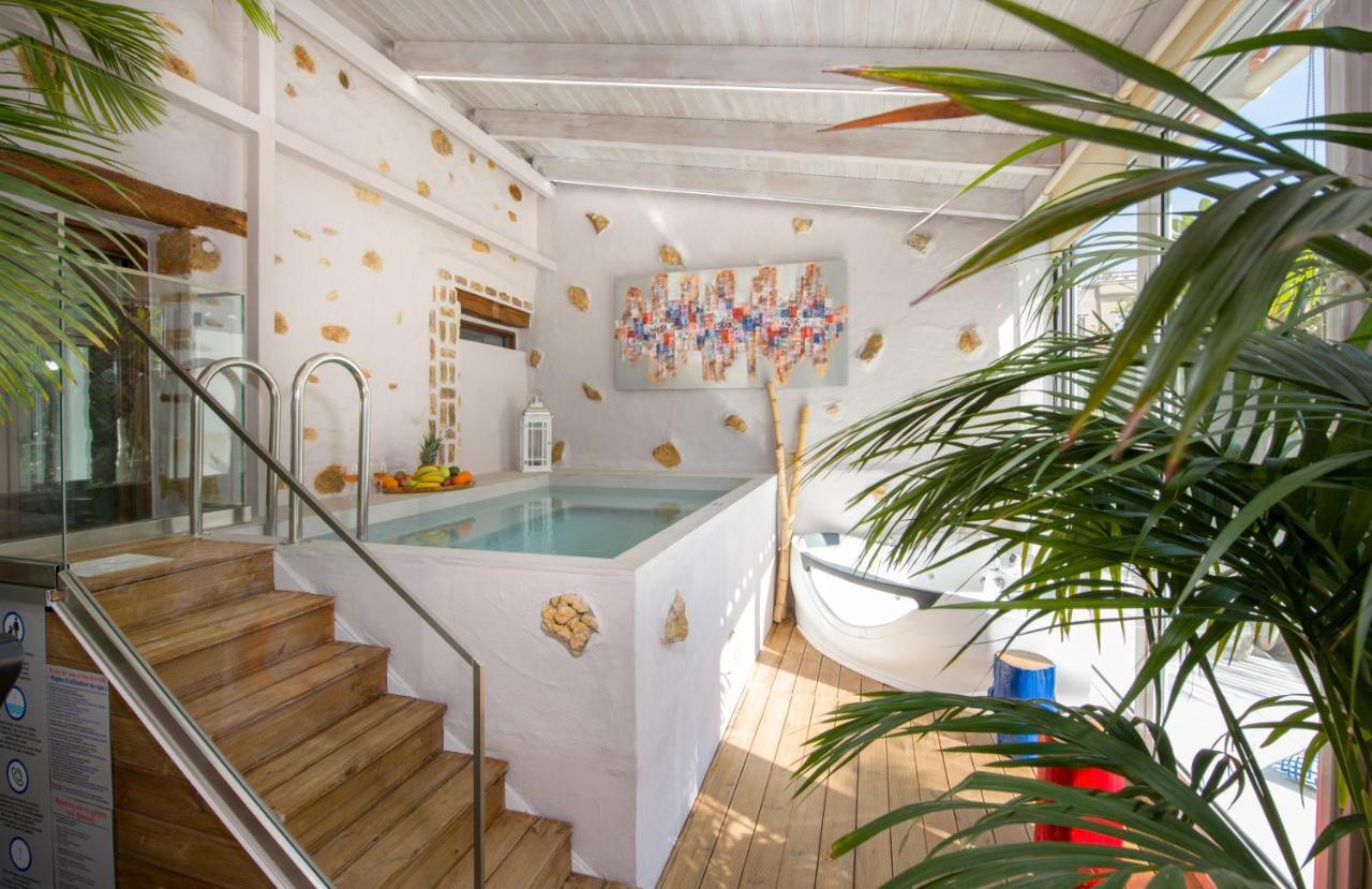 Splantzia - Heated Pool - Garden Villaer Khania