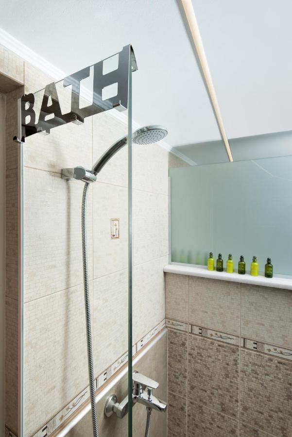 Splantzia - Heated Pool - Garden Villaer Khania